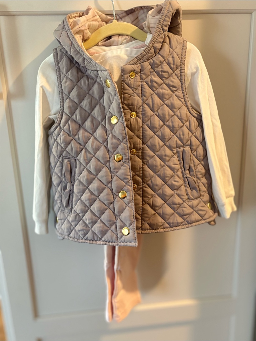 Quilted Hooded Vest in Taupe
